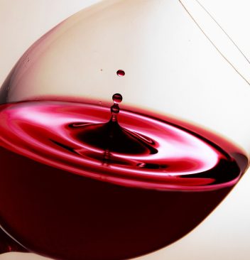 Les vins primeurs de Bordeaux : une tradition française unique
